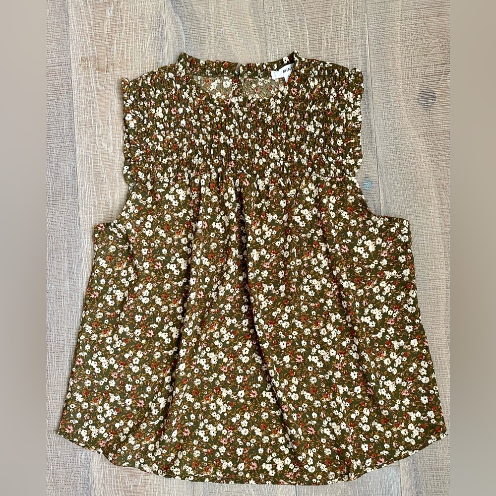 Floral Green Sleeveless Blouse.